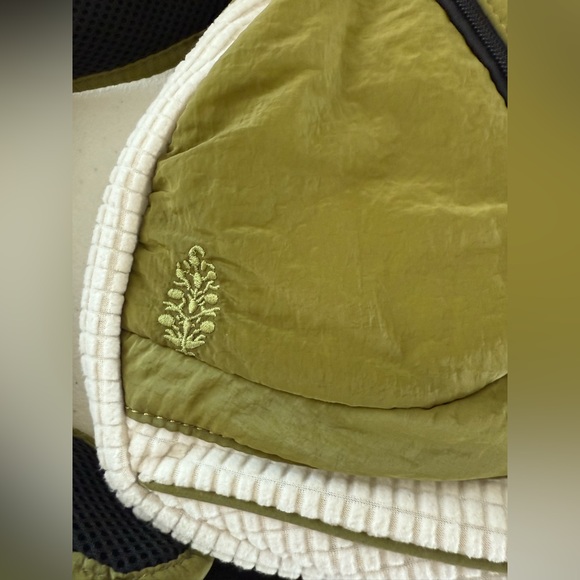 NWT!! Free People Movement Cold Shoulder Sling Bag Olive Green Workout Yoga Gym - Picture 2 of 7